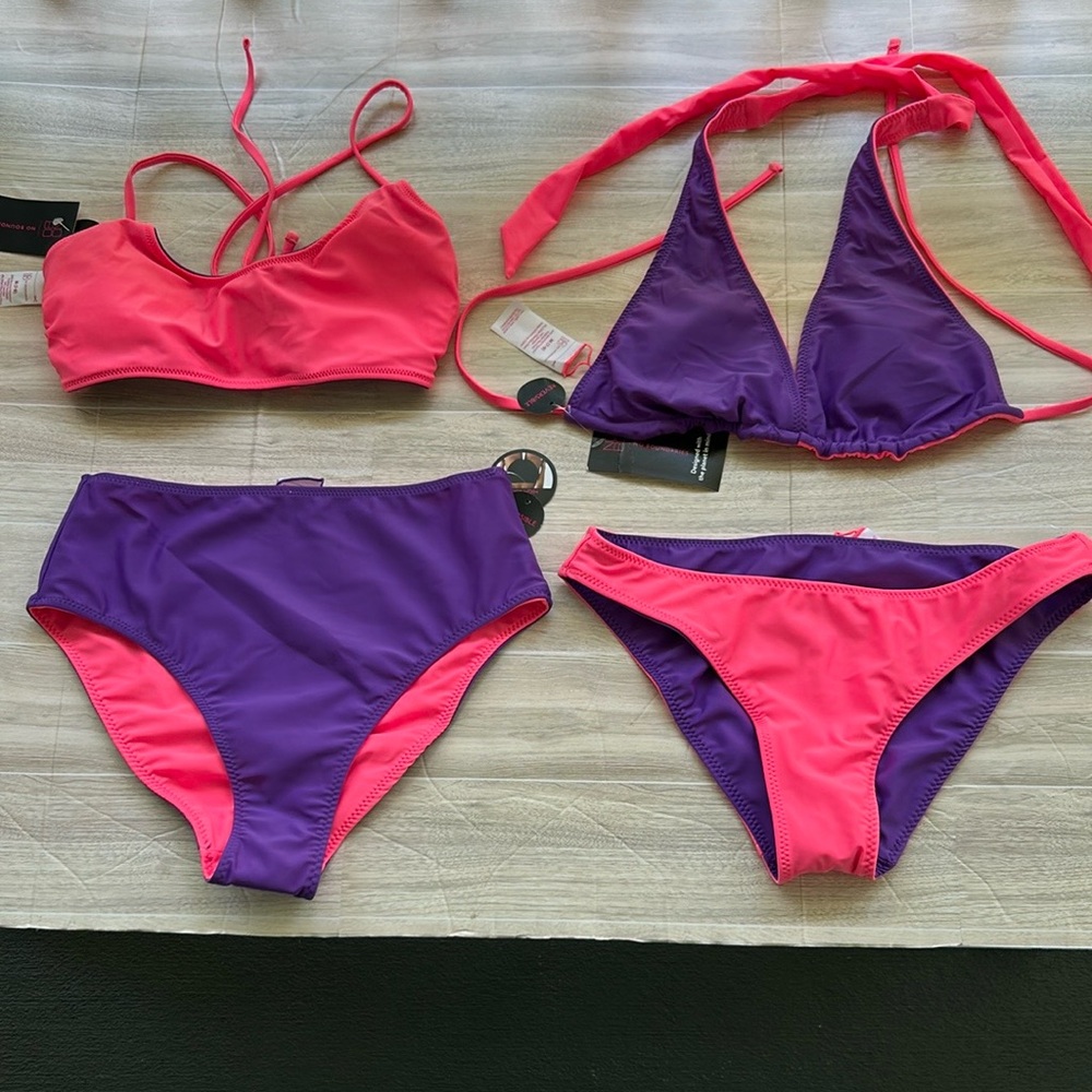 No Boundaries NWT Reversible Pink and Purple Halter Bikini Top